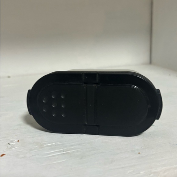 3/$10 TUPPERWARE Spice Container - Picture 2 of 4